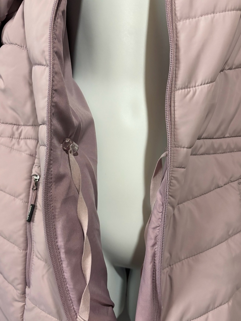 New Balance, Women’s Quilted Puffer Jacket Hooded, Pink Taupe, Medium - Picture 6 of 9